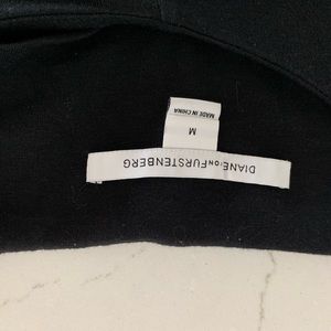 Diane Von Furstenberg Dresses - Diane von Furstenberg Body Con dress size M Diane Von Furstenberg Dresses - Diane von Furstenberg Body Con dress size M